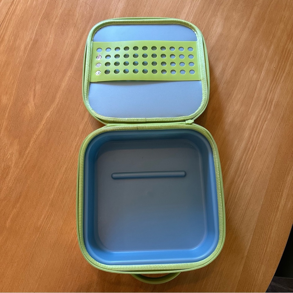 Hydro Flask Insulated Lunch Box - Picture 3 of 6